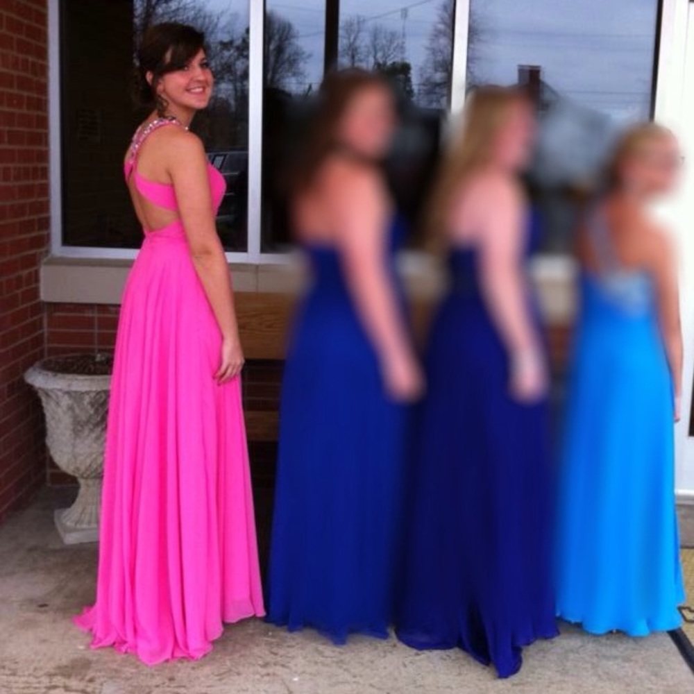 Pink Prom Dress 💕